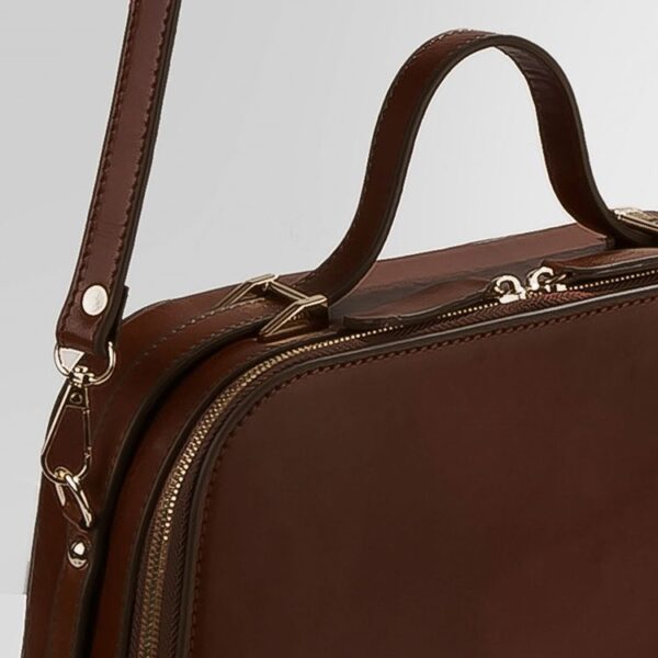 کیف دستی و دوشی زنانه چرم طبیعی مدل کیسی ذوذنقه رنگ قهوه‌ای با قیمت مناسب
