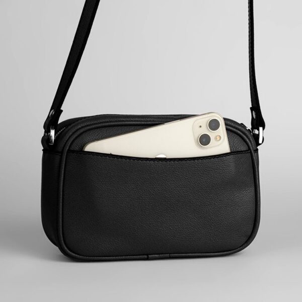 کیف دوشی چرم طبیعی زنانه و کاور عینک مشکی مناسب برای حمل موبایل و گوشی