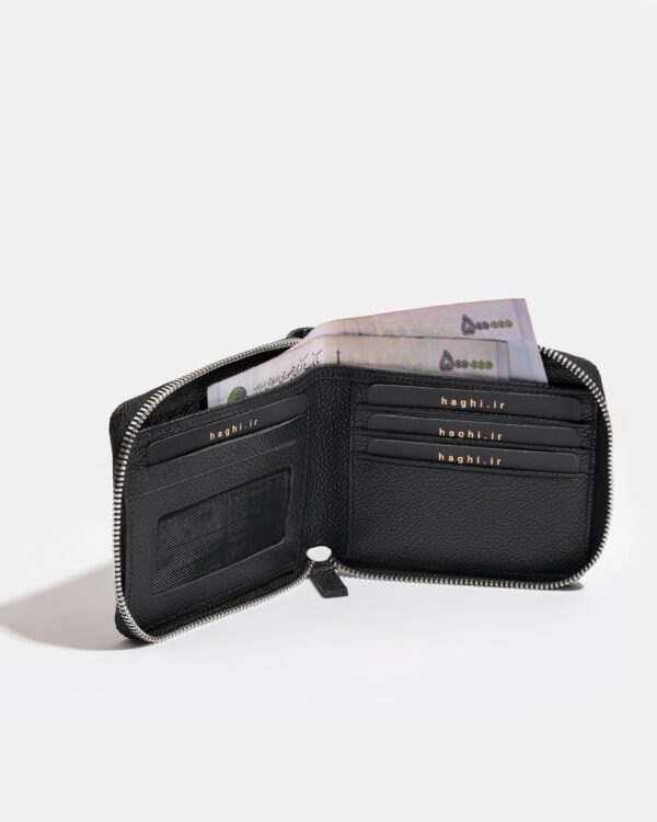کیف پول چرم مردانه اسپرت زیپ دار فضای مناسب برای قردادن پول های نقد و کارت های بانکی