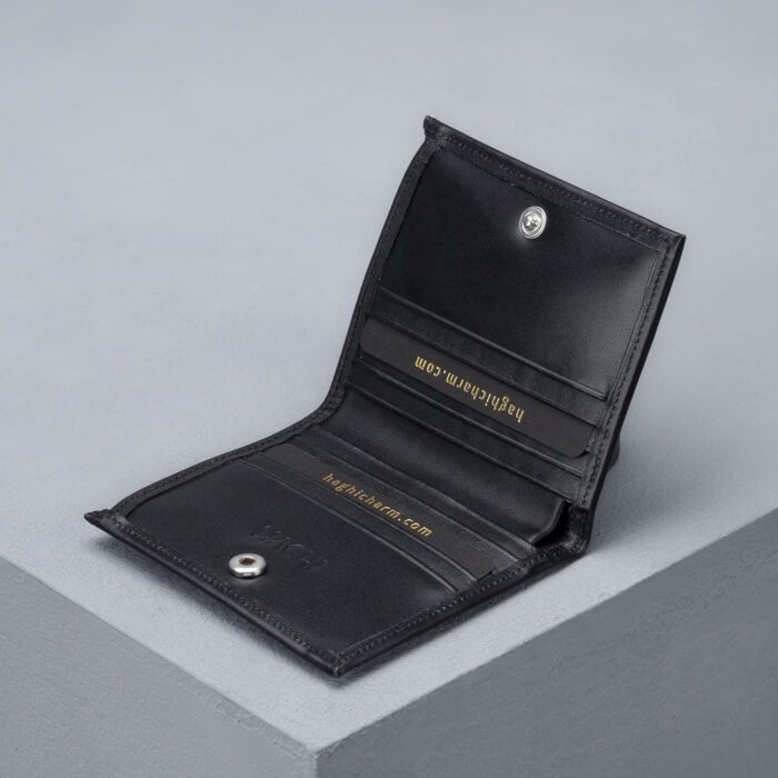 جا کارتی چرم اصل و طبیعی مشکی الگانت نمای داخل جا کارتی برند چرم حقی