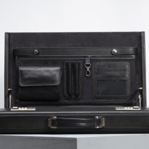 داخل کیف سامسونت چرم مشکی مردانه