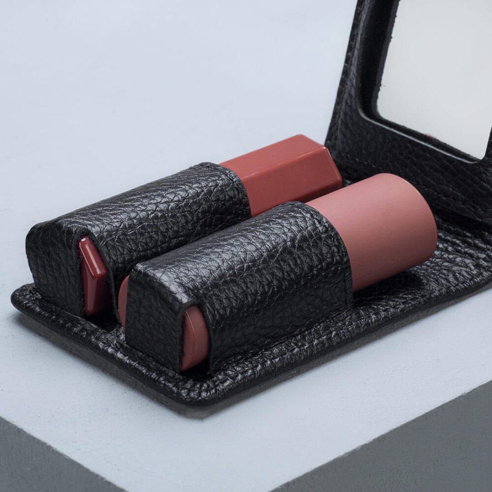 کیف رژ برای 2 رژ مناسب است